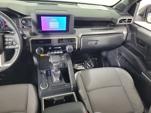 Used 2024 Toyota Tacoma SR5 w/ SR5 Upgrade Package RWD image 17
