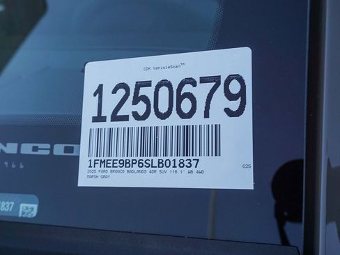 New 2025 Ford Bronco Badlands w/ Sasquatch Package image 26