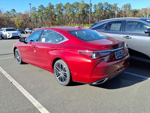 New 2025 Lexus ES 350 w/ Premium Package image 5