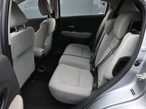 Used 2019 Honda HR-V LX image 12