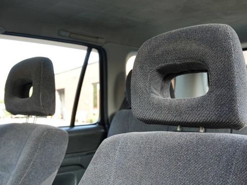 Used 2000 Honda CR-V LX image 54