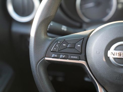 Used 2020 Nissan Versa S FWD image 34