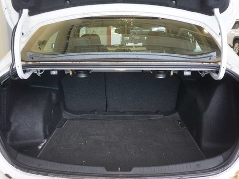 Used 2016 Chevrolet Malibu Premier w/ Driver Confidence Package II FWD image 18