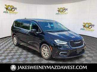 Used 2024 Chrysler Pacifica Touring-L FWD video 1