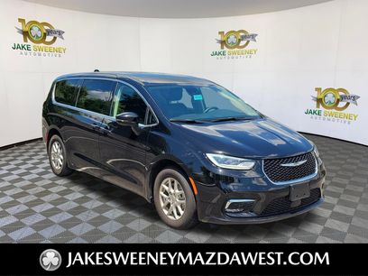 Used 2024 Chrysler Pacifica Touring-L