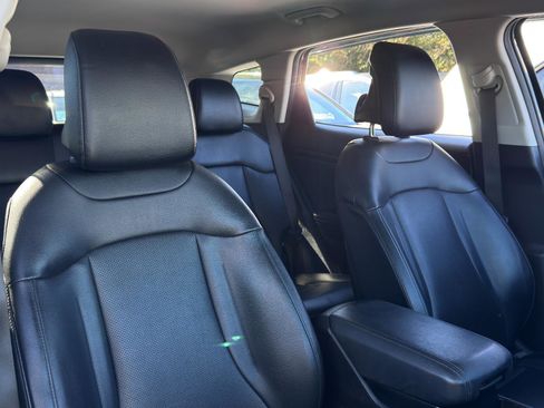 Used 2023 Kia Sportage EX image 28