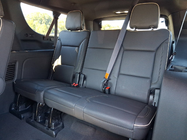 Used 2024 GMC Yukon XL SLT w/ SLT Luxury Package AWD/4WD image 21