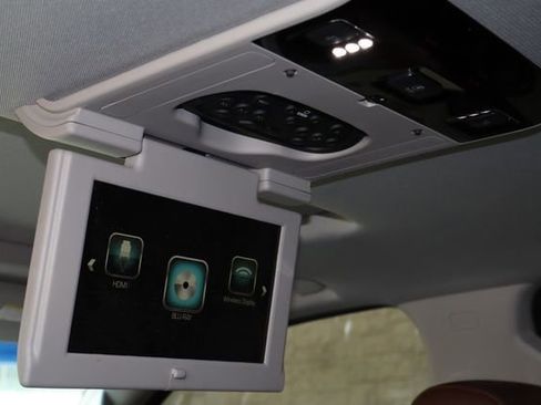Used 2019 Chevrolet Tahoe Premier w/ Premier Plus Edition RWD image 22
