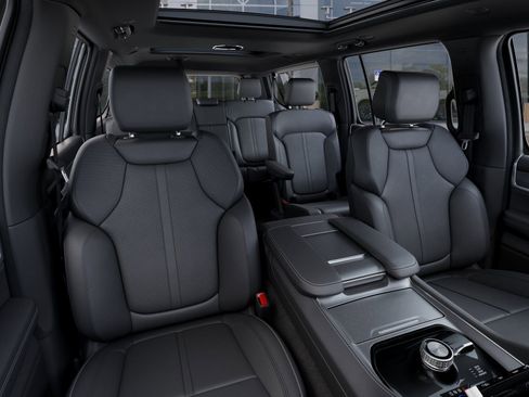 New 2026 Jeep Grand Wagoneer L Limited AWD/4WD image 16
