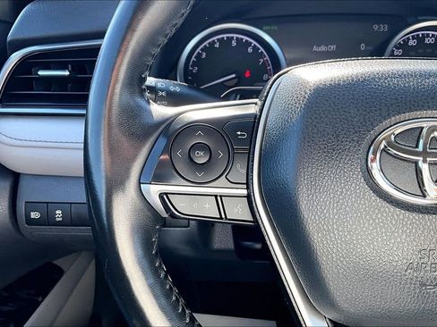 Used 2023 Toyota Camry XLE w/ Cold Weather Package FWD image 19