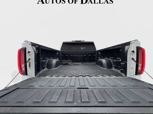 Used 2025 GMC Sierra 1500 SLT AWD/4WD image 12