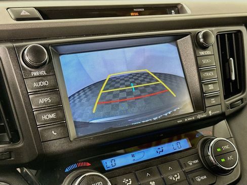 Used 2016 Toyota RAV4 Limited AWD/4WD image 20