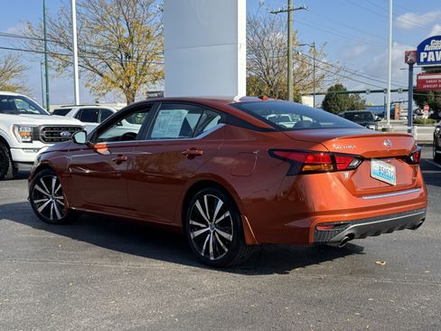 Used 2022 Nissan Altima 2.0 SR image 17