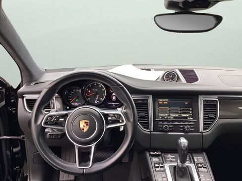 Used 2016 Porsche Macan Turbo w/ Premium Package Plus AWD/4WD image 18