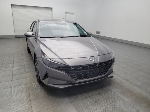 Used 2023 Hyundai Elantra Limited w/ Cargo Package FWD image 13