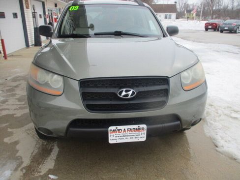 Used 2009 Hyundai Santa Fe GLS image 3