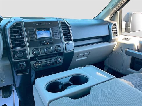 Used 2018 Ford F150 XLT w/ XTR Package image 21