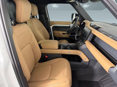 Used 2026 Land Rover Defender 110 S AWD/4WD image 20