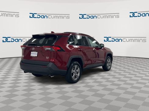 Used 2025 Toyota RAV4 XLE AWD/4WD image 8