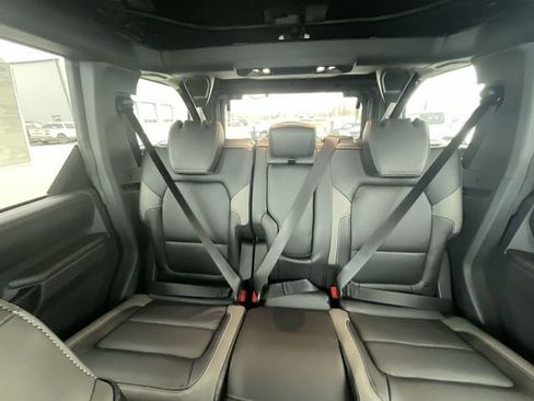 New 2026 Ford Bronco Outer Banks w/ Sasquatch Package image 22