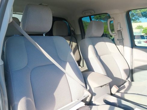 Used 2017 Nissan Frontier SV RWD image 24
