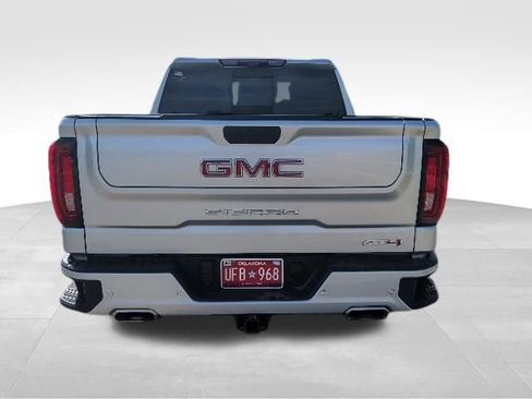 Used 2022 GMC Sierra 1500 AT4 w/ AT4 Premium Package AWD/4WD image 4