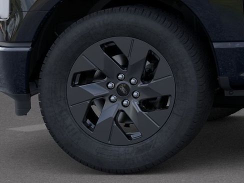 New 2025 Ford F150 Lightning Flash AWD/4WD image 19