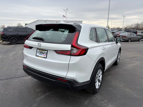 Used 2023 Honda CR-V LX image 6