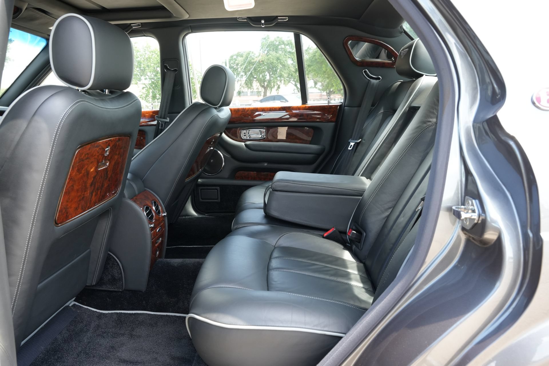 Used 2007 Bentley Arnage R RWD image 19