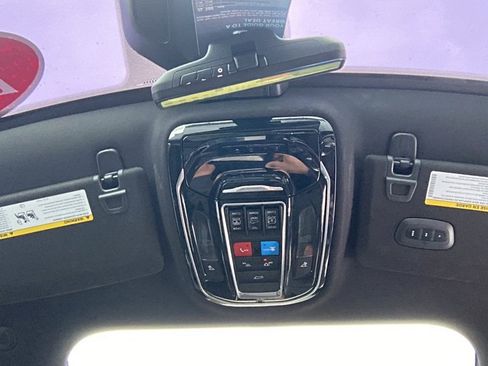 Used 2021 Jeep Grand Cherokee L Overland w/ Luxury Tech Group IV image 37