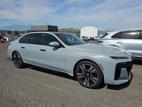 Used 2023 BMW 760i xDrive w/ Executive Package image 1