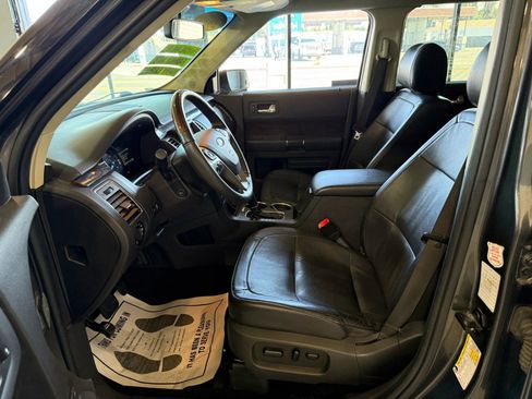 Used 2019 Ford Flex Limited image 9