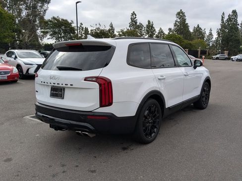 Used 2022 Kia Telluride SX w/ SX Prestige Package image 5