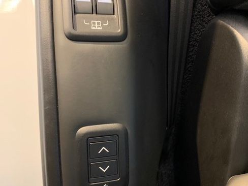 Used 2023 Land Rover Range Rover Long Wheelbase SE AWD/4WD image 60