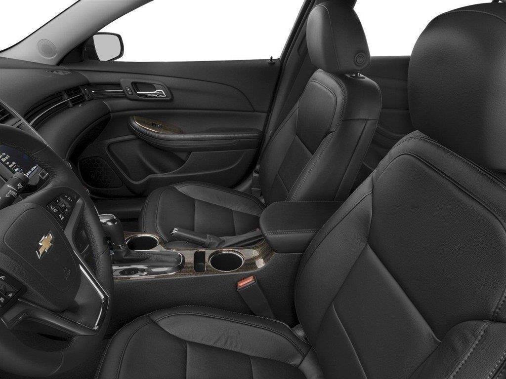 Used 2016 Chevrolet Malibu LTZ FWD image 4
