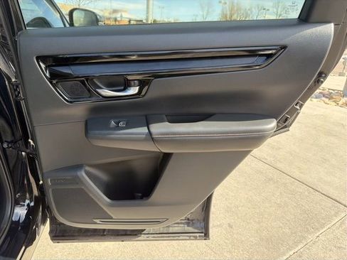 Used 2025 Honda CR-V Sport Touring image 30