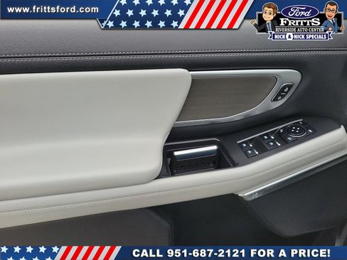 Certified 2025 Ford Expedition Platinum w/ Driver's Package AWD/4WD image 12