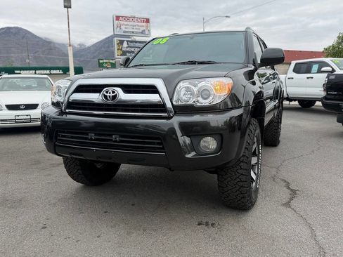 Used 2008 Toyota 4Runner SR5 image 3
