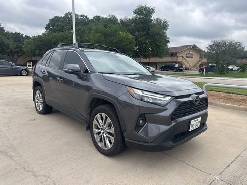 Used 2023 Toyota RAV4 XLE Premium FWD image 12