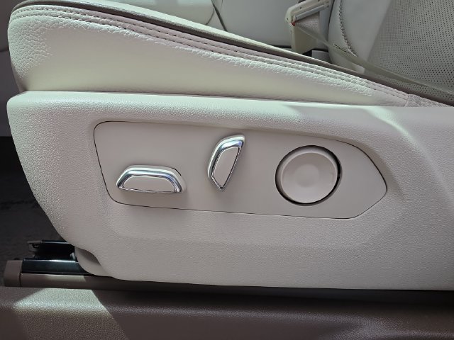 Certified 2022 GMC Yukon Denali RWD image 20