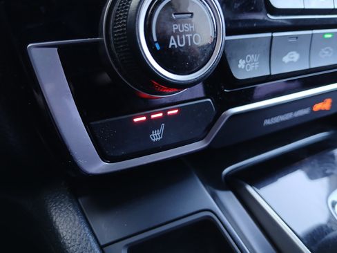 Used 2022 Honda CR-V Touring image 12