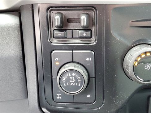 New 2025 Ford F350 XLT w/ Black Appearance Package image 22