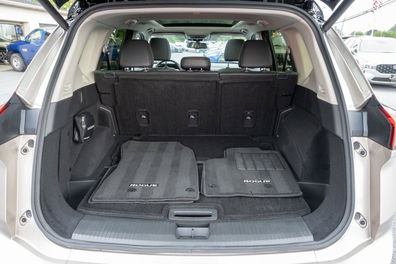 Used 2025 Nissan Rogue SL w/ SL Premium Package AWD/4WD image 22