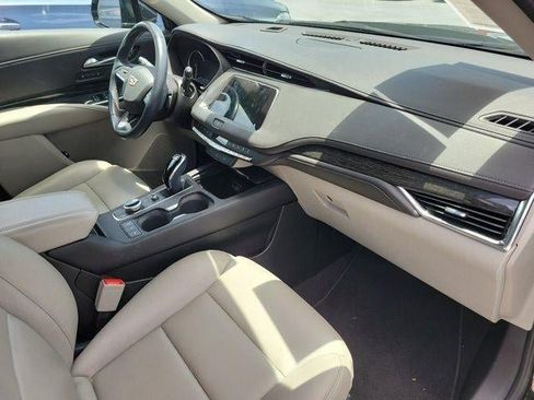 Certified 2023 Cadillac XT4 Premium Luxury w/ Driver Assist Package FWD image 9