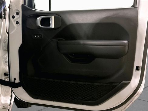 Used 2019 Jeep Wrangler Unlimited Sport S AWD/4WD image 21