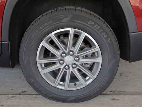 Used 2023 Chevrolet Traverse LT AWD/4WD image 24