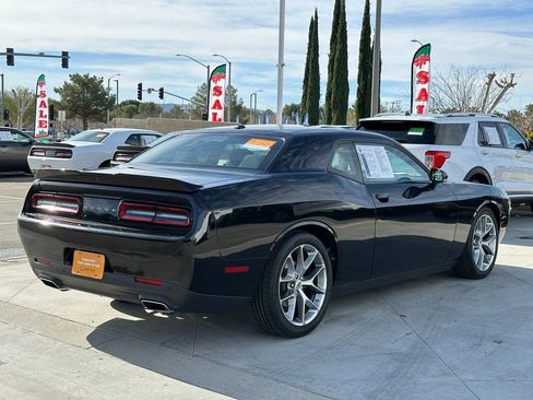 Certified 2022 Dodge Challenger GT image 6
