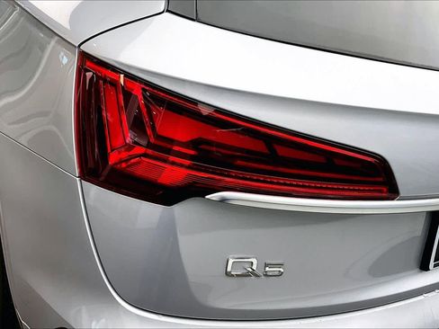 Certified 2023 Audi Q5 2.0T Premium w/ Convenience Package image 27