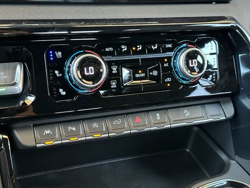 New 2026 GMC Sierra 1500 AT4 AWD/4WD image 20