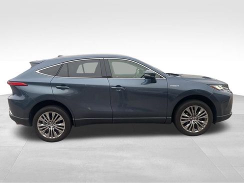 Used 2021 Toyota Venza Limited w/ Advanced Technology Package AWD/4WD image 3